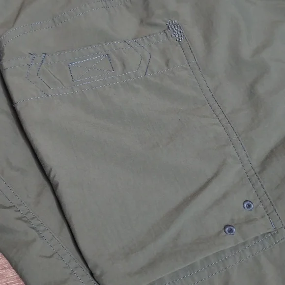 Mountain Hardwear Mesa Cargo Pant UPF 50 Hiking Backpacking Size XL Forest Green